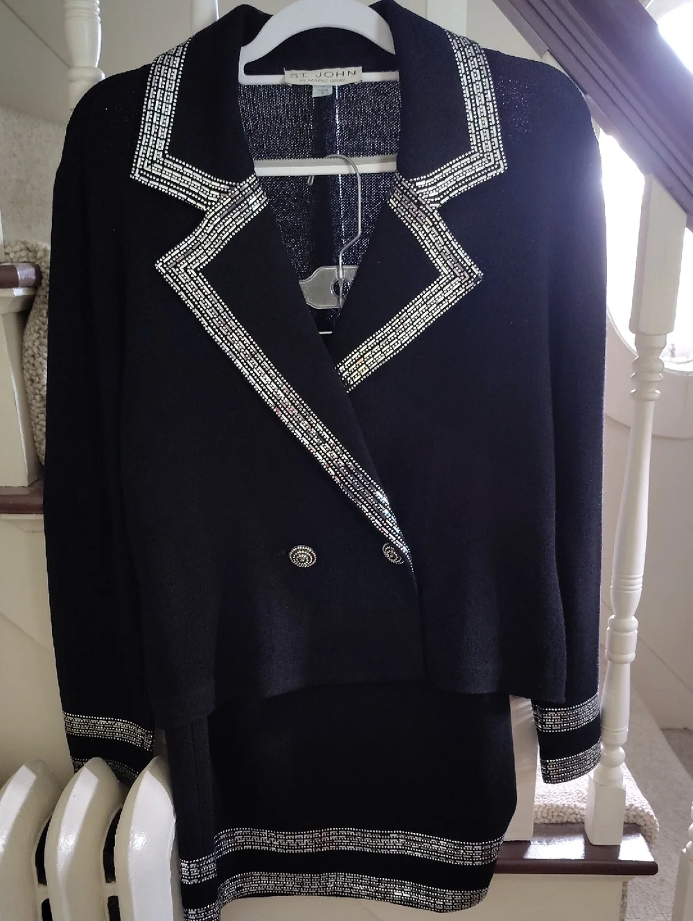 St. John suit, 10. - Picture 1 of 12